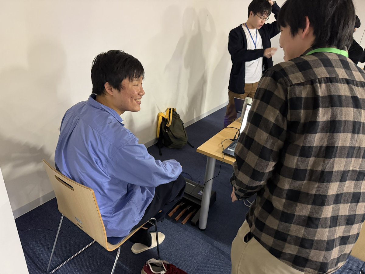 合同研究発表会での研究デモ体験